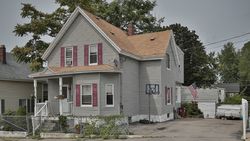 Pre-foreclosure in  LONDON ST Lowell, MA 01852
