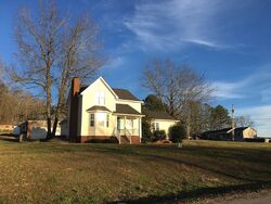 Pre-foreclosure in  AZTEC TRL Gurley, AL 35748