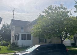 Pre-foreclosure in  WOODHAVEN DR Toledo, OH 43612