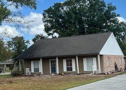 Pre-foreclosure in  SYCAMORE AVE Gonzales, LA 70737