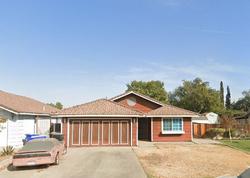 Pre-foreclosure in  KIMBALL LN Hanford, CA 93230