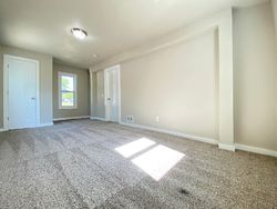 Pre-foreclosure in  SE 8TH ST Des Moines, IA 50315