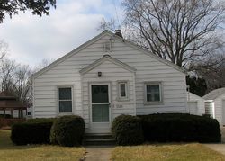 Pre-foreclosure in  W 11TH ST Waterloo, IA 50702