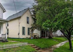 Pre-foreclosure in  S LINCOLN AVE Davenport, IA 52802