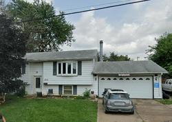 Pre-foreclosure in  N ZENITH AVE Davenport, IA 52804