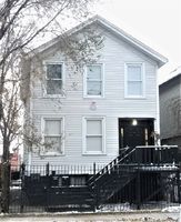 Pre-foreclosure in  W GRAND AVE Chicago, IL 60622
