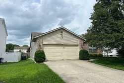 Pre-foreclosure in  MERDON DR Blacklick, OH 43004