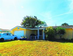 Pre-foreclosure in  VINEYARD LN Port Richey, FL 34668