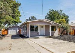 Pre-foreclosure in  MOUNTAIN VIEW AVE Pittsburg, CA 94565
