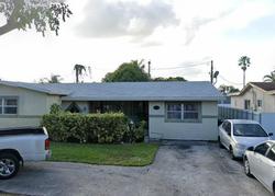 Pre-foreclosure in  BAHAMA DR Hollywood, FL 33023