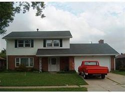 Pre-foreclosure in  GLENDALE DR Fairborn, OH 45324