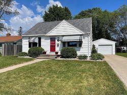 Pre-foreclosure Listing in MAPLE ST NEENAH, WI 54956