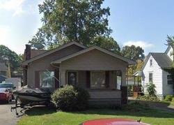 Pre-foreclosure in  E MIDLOTHIAN BLVD Youngstown, OH 44502
