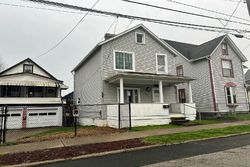  9th Ave, Brackenridge PA