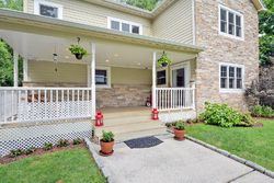 Pre-foreclosure in  N BARRY AVE Mamaroneck, NY 10543