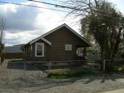 Pre-foreclosure in  S TOWER AVE Centralia, WA 98531