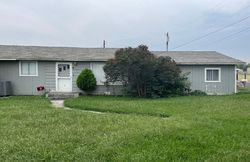 Pre-foreclosure in  S WHITNEY RD Kennewick, WA 99337
