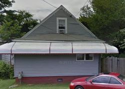 Pre-foreclosure in  PARKER AVE Portsmouth, VA 23704