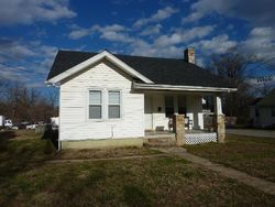 Pre-foreclosure in  FRONT AVE Salem, VA 24153