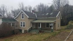 Pre-foreclosure Listing in COFFEYTOWN RD VESUVIUS, VA 24483