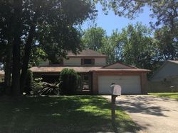 Pre-foreclosure in  MOSSYGATE DR Spring, TX 77373