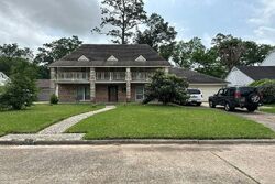 Pre-foreclosure in  GRAND VALLEY DR Houston, TX 77090