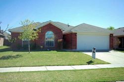 Pre-foreclosure in  BARRED OWL RD Arlington, TX 76002