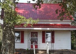 Pre-foreclosure in  OTHA RD Summertown, TN 38483