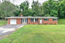 Pre-foreclosure in  HIGHWAY 390 Bluff City, TN 37618