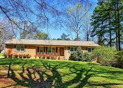 Pre-foreclosure in  CARSON RD Gastonia, NC 28052