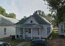 Pre-foreclosure in  E MACON ST Clinton, IL 61727