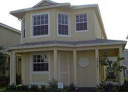 Pre-foreclosure in  SE PINELAND DR Port Saint Lucie, FL 34952