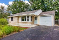 Pre-foreclosure in  ALLYN ST Creve Coeur, IL 61610