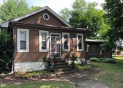 Pre-foreclosure in  LEWISVILLE AVE Bensalem, PA 19020