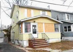 Pre-foreclosure in  PHILIP PL Irvington, NJ 07111