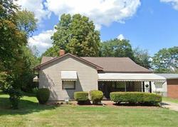 Pre-foreclosure in  DONALD AVE Youngstown, OH 44509