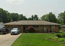 Pre-foreclosure in  MEADOWLANE RD Independence, OH 44131