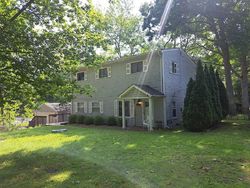 Pre-foreclosure in  ARAPAHOE AVE Waterford, MI 48327
