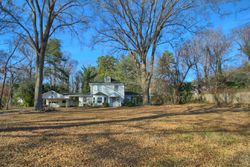 Pre-foreclosure in  CHAMBERLIN AVE Durham, NC 27704