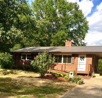 Pre-foreclosure in  COURTNEY CHURCH RD Yadkinville, NC 27055