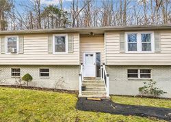 Pre-foreclosure in  CANOPUS HOLLOW RD Putnam Valley, NY 10579