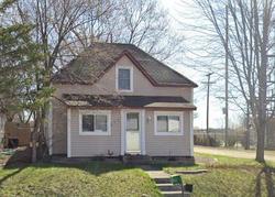 Pre-foreclosure in  LINCOLN AVE South Haven, MN 55382