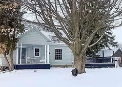 Pre-foreclosure in  W WIELAND RD Lansing, MI 48906