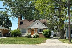 Pre-foreclosure in  BUCHANAN AVE SW Grand Rapids, MI 49548