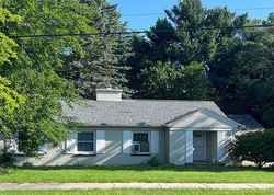 Pre-foreclosure Listing in E GRAND RIVER AVE EAST LANSING, MI 48823