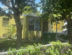 Pre-foreclosure in  SW 30TH AVE Miami, FL 33135