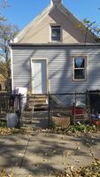 Pre-foreclosure in  N AVERS AVE Chicago, IL 60624