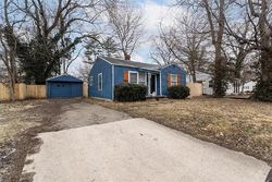 Pre-foreclosure in  N KEYSTONE AVE Indianapolis, IN 46220