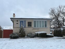 Pre-foreclosure in  S 79TH AVE Justice, IL 60458