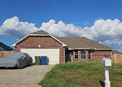 Pre-foreclosure in  GREENVIEW CT Aubrey, TX 76227